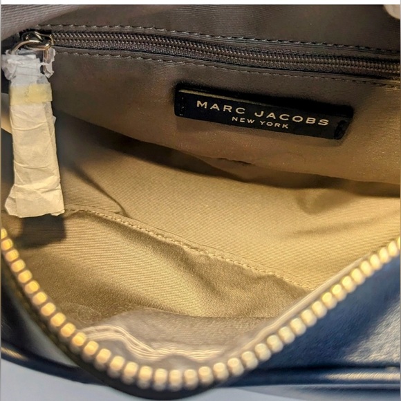 Marc Jacobs Leather Chain-Link Shoulder Bag, Navy NWT - Picture 8 of 9